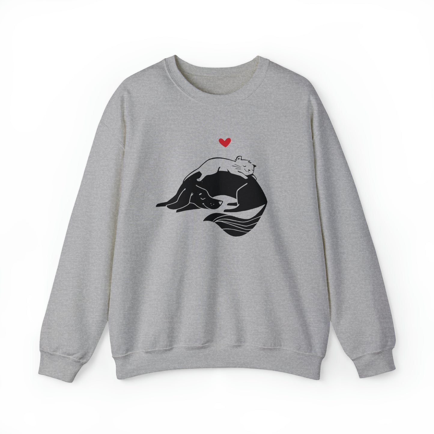 Dog & Cat Cuddling Women's Heavy Blend Crewneck Sweatshirt