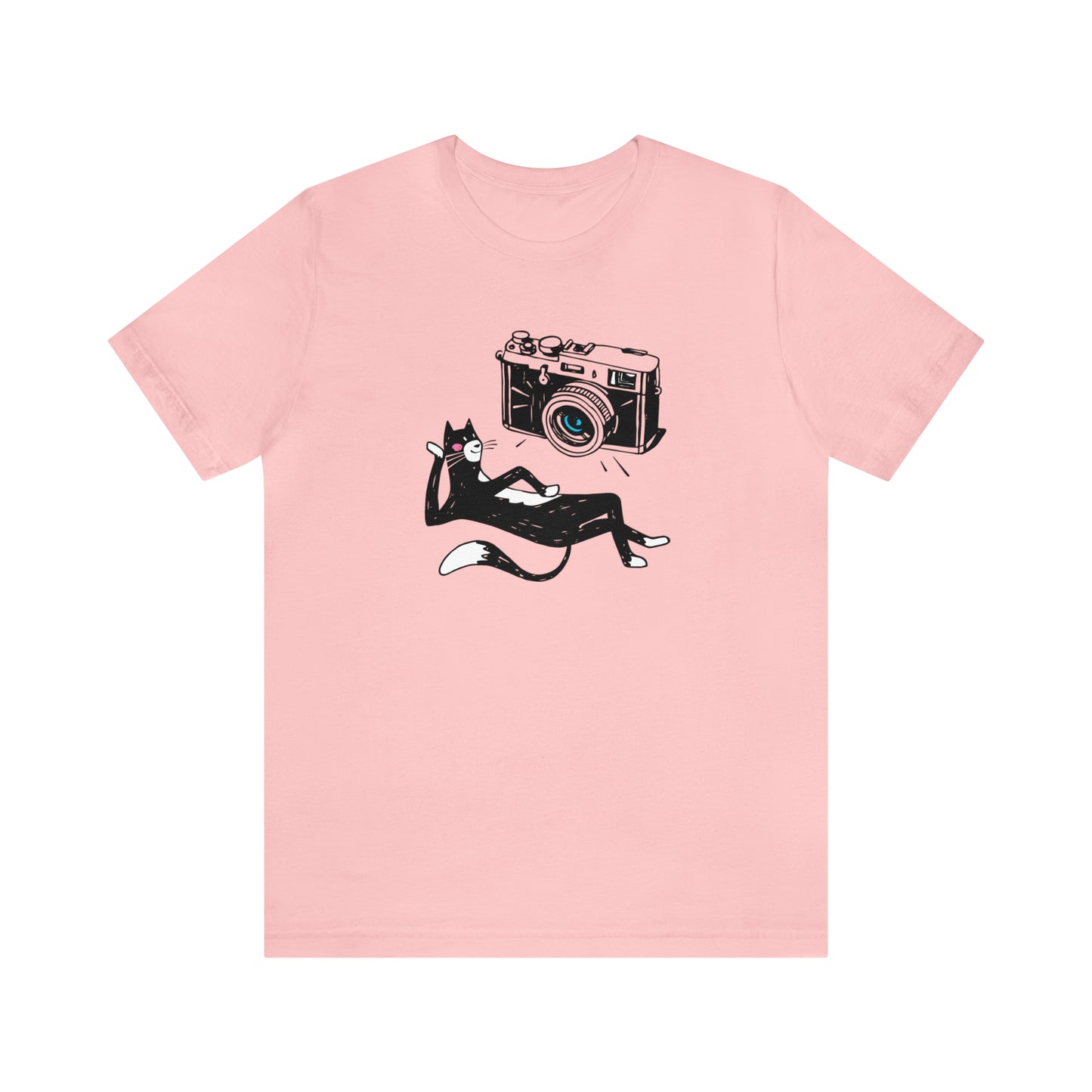 Snap, Purr, Slay – The Ultimate Cat Selfie Tee!