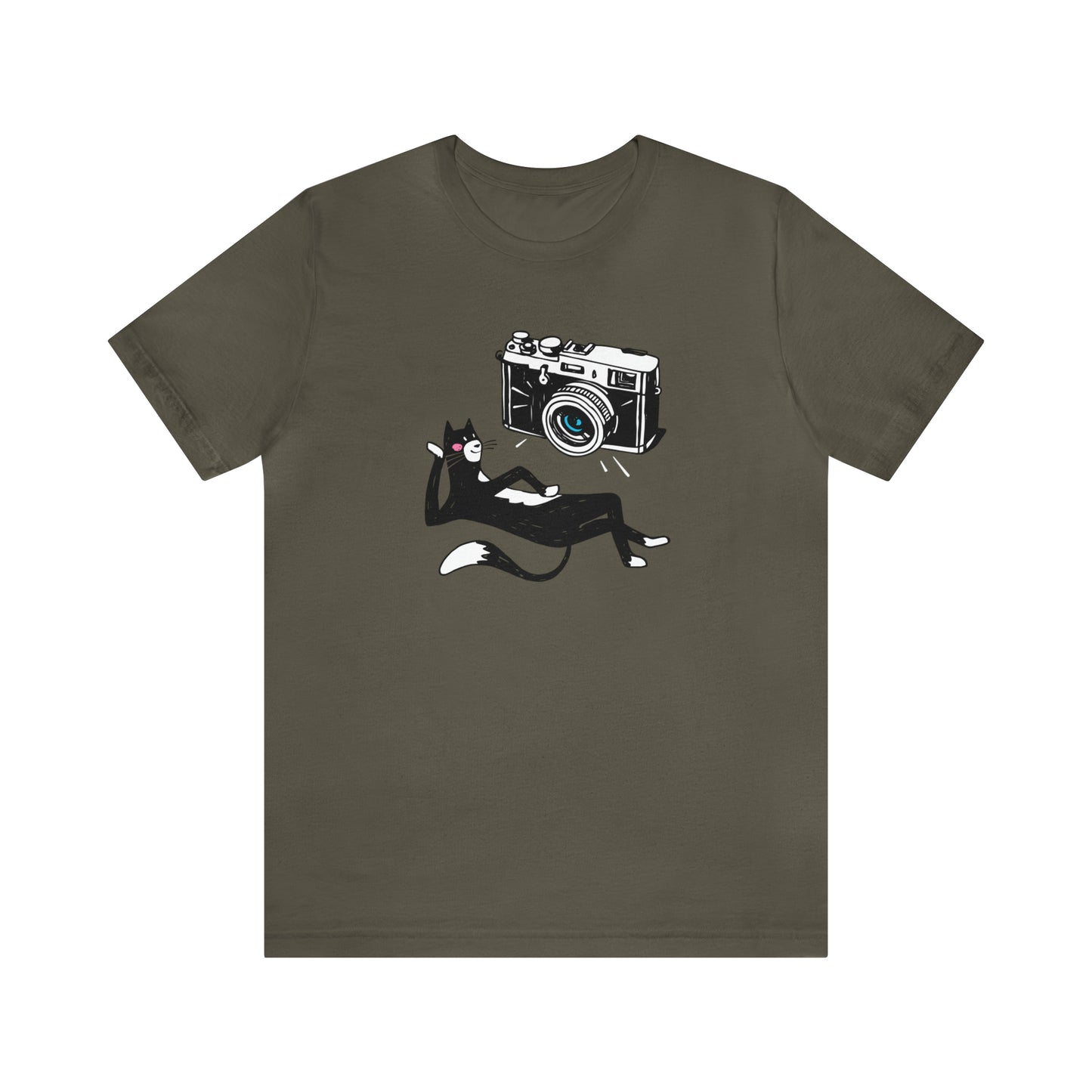 Snap, Purr, Slay – The Ultimate Cat Selfie Tee!