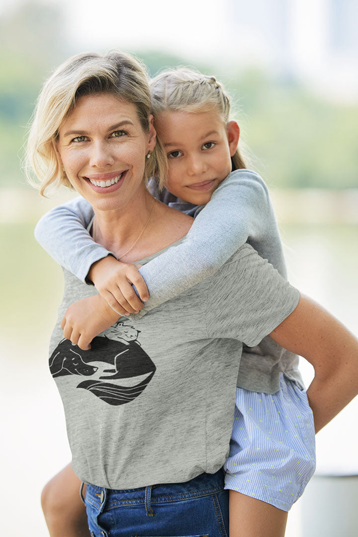 Dog and Cat Cuddling Women's Graphic Tee