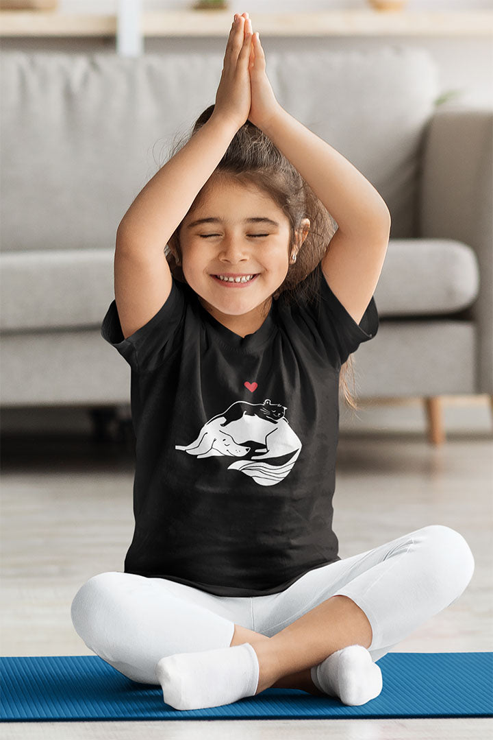 Dog & Cat Cuddling Kids Heavy Cotton Graphic Tee