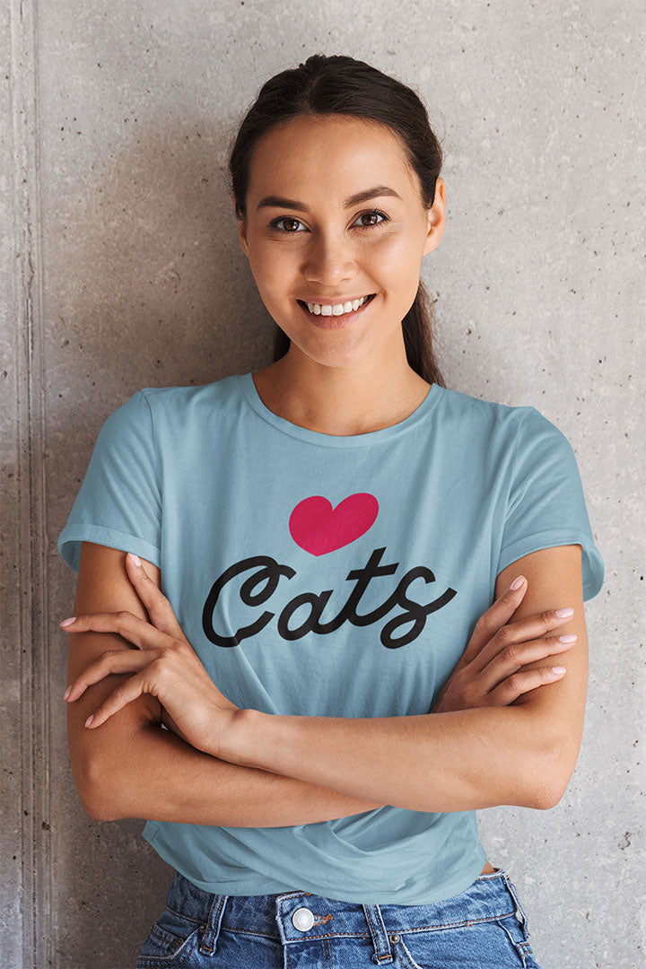 Love Cats, Wear Love – The Ultimate Tee for Cat Moms!