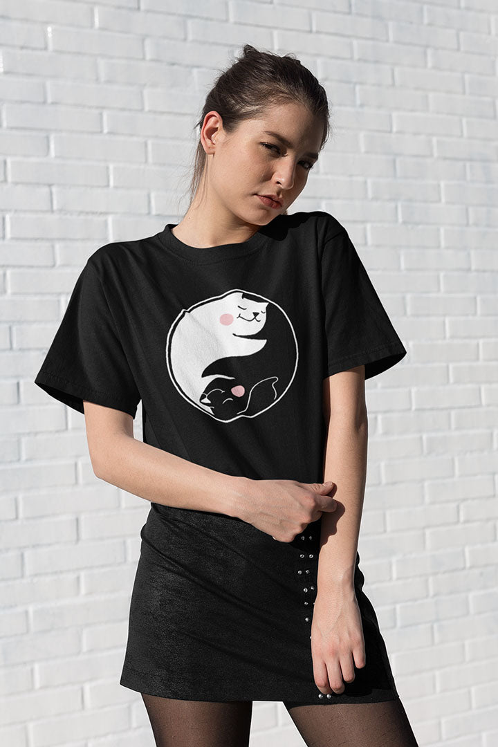 Yin Yang Women's Graphic Tee
