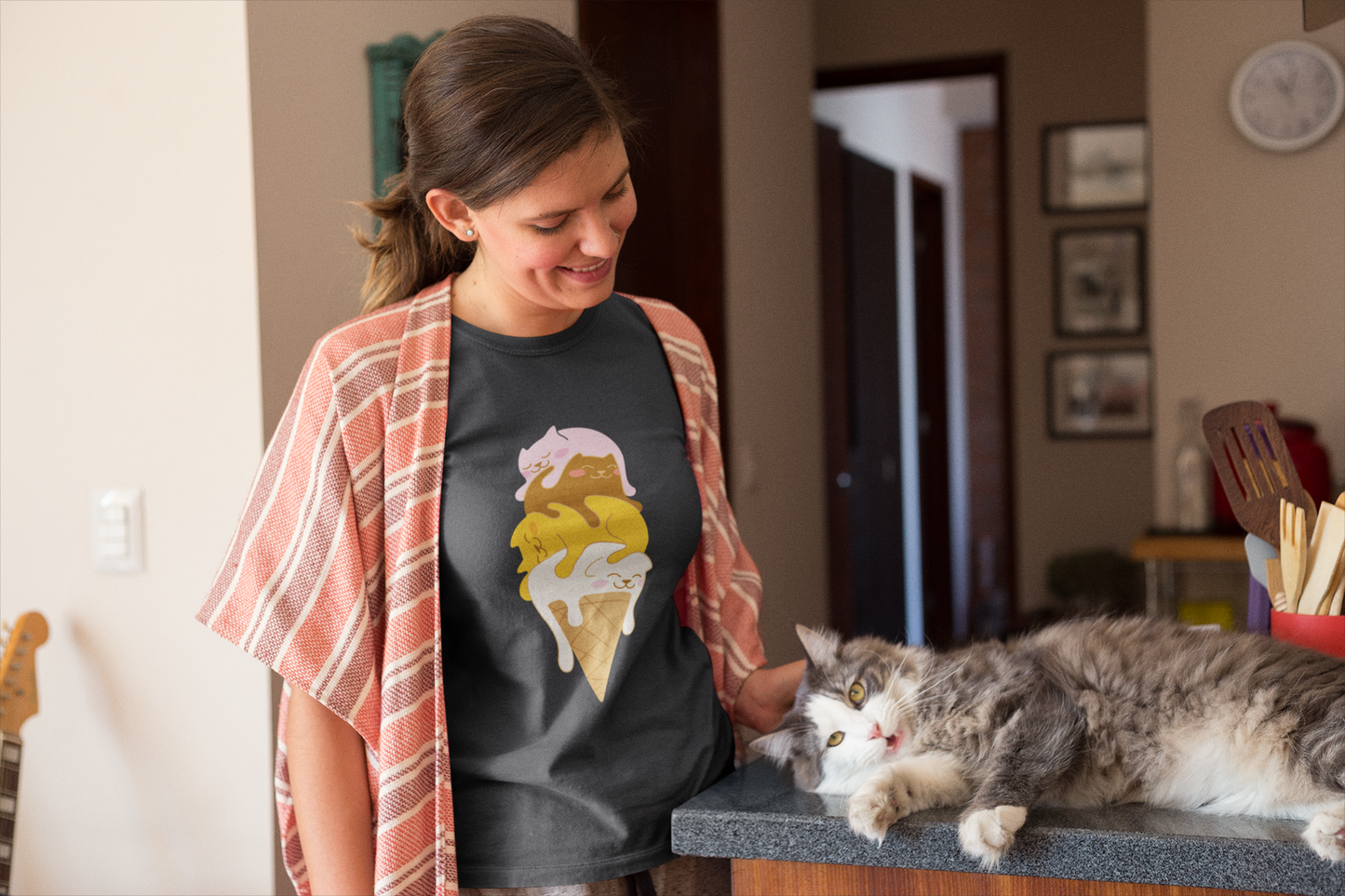 Colorful Kitty Cone Women's Graphic Tee