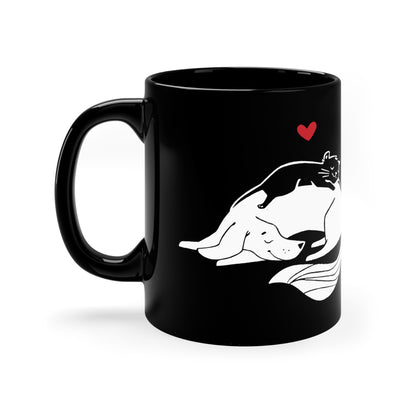 Dog & Cat Cuddling 11oz Black Mug