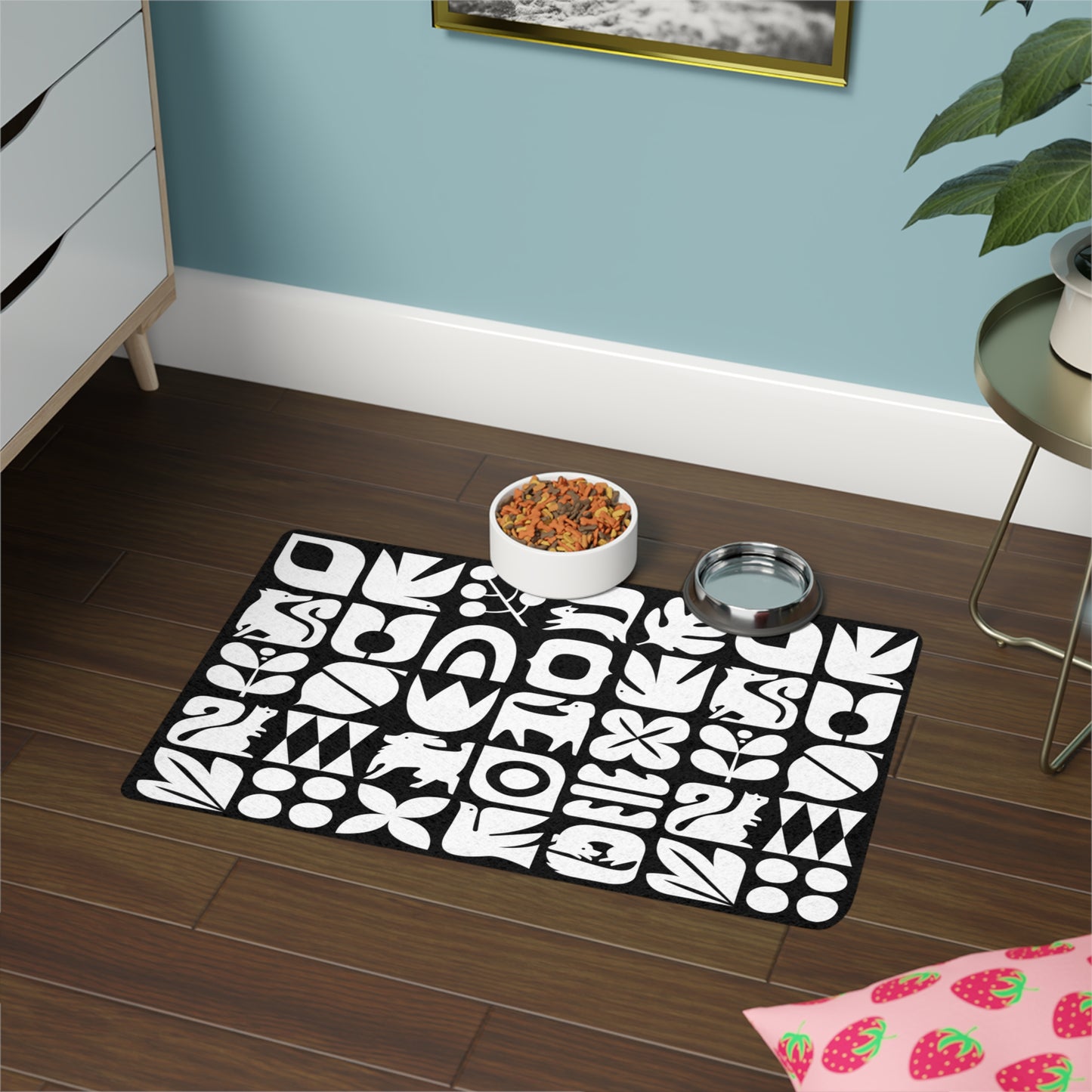 Dogs and Squirrels Graphic Pet Food Mat (12x18)