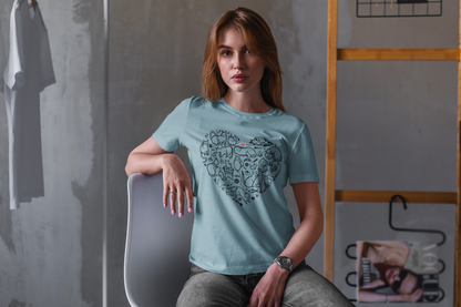 Cat Heart Women's Graphic Tee