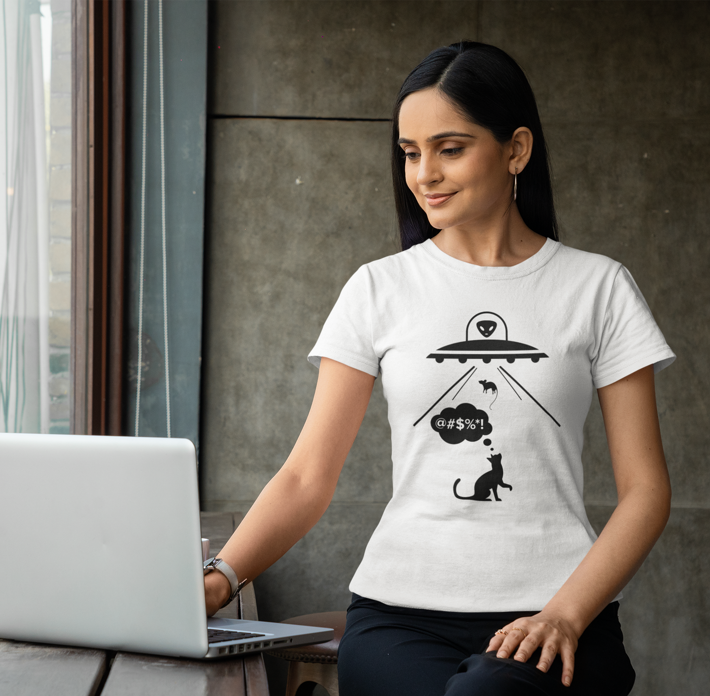 Alien Mouse Abduction Women's Graphic Tee