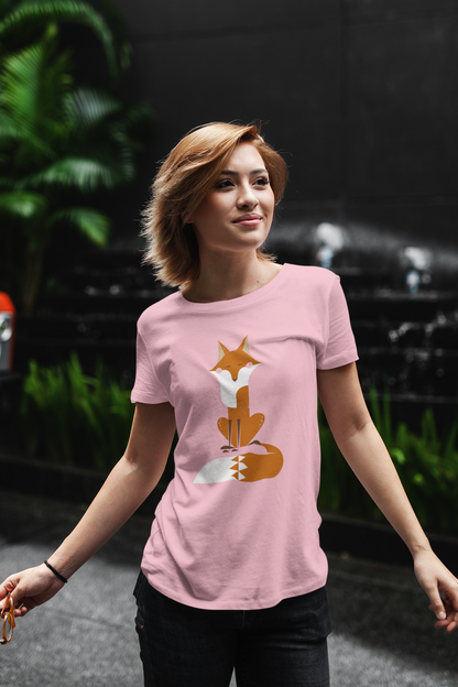 Sitting Fox Women's Graphic Tee