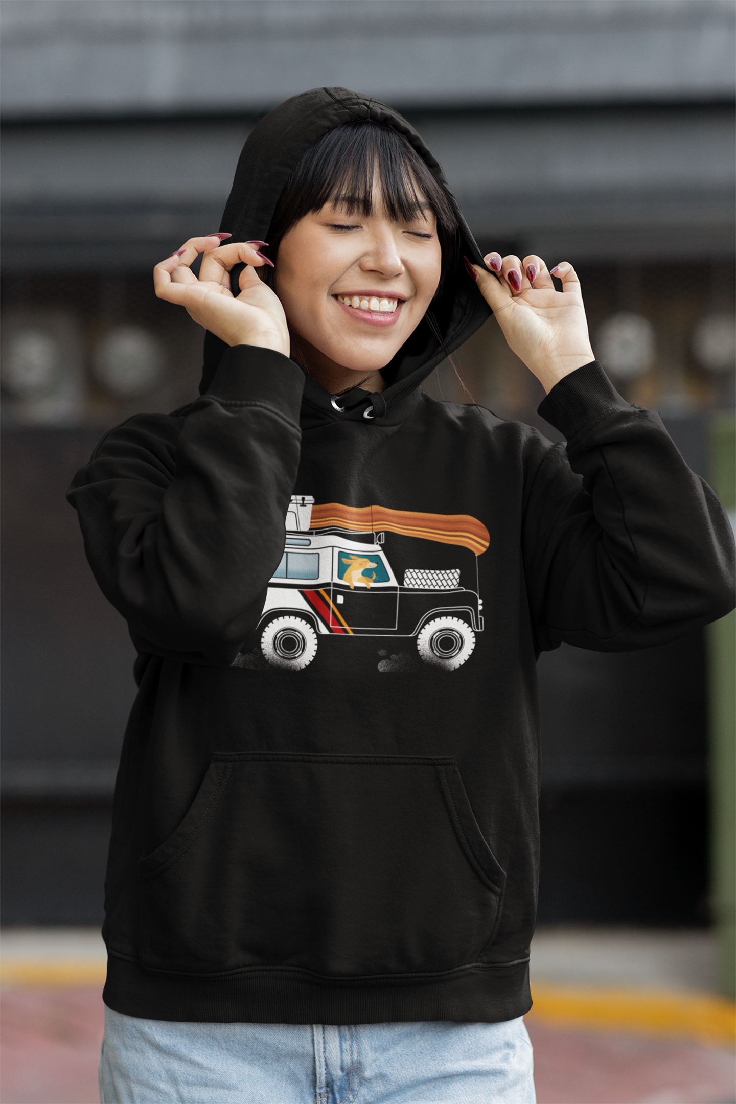 Land Rover Camping Dog Women's Hooded Sweatshirt