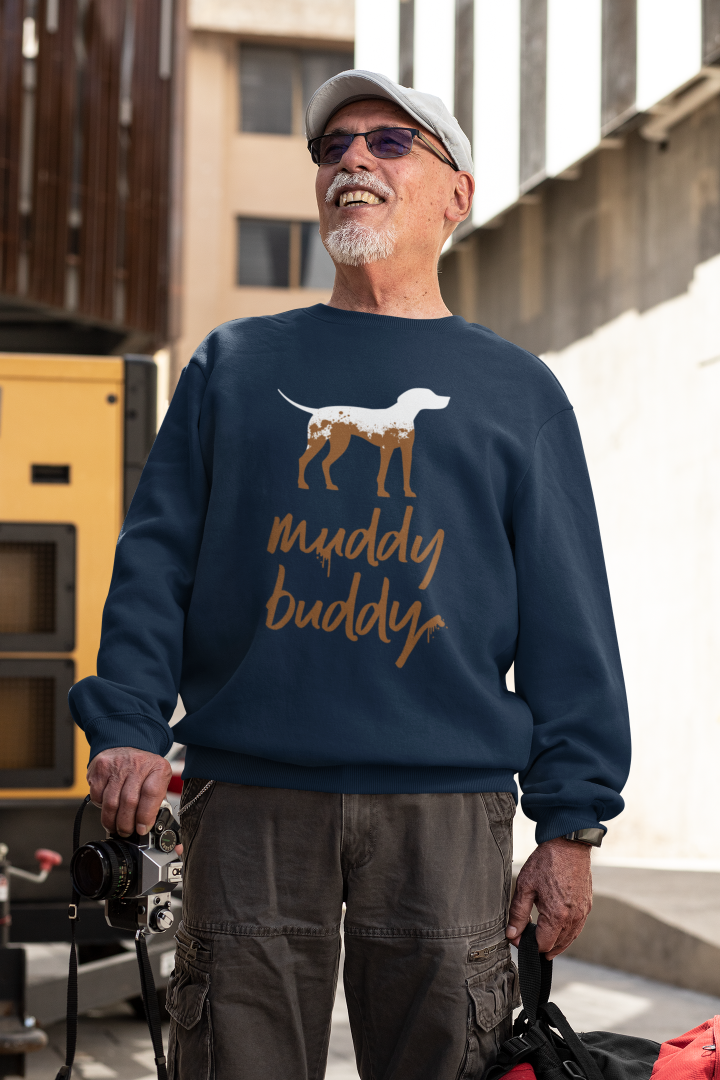 Muddy Buddy Men's Heavy Blend Crewneck Sweatshirt