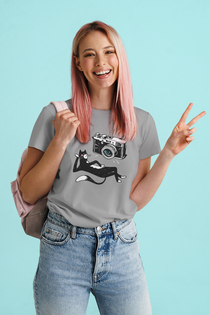 Selfie Cat Women's Graphic Tee