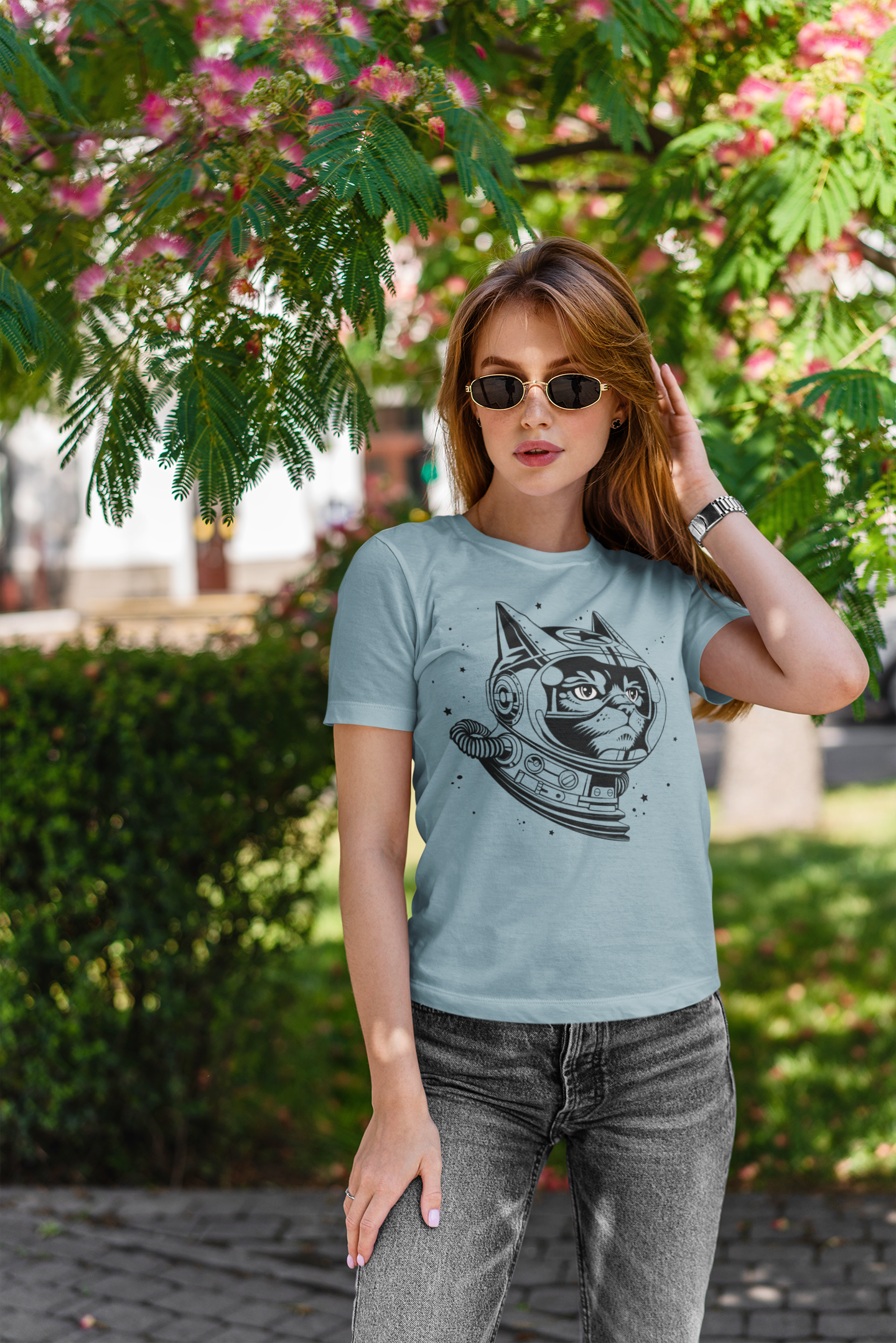 Space Cat Women's Graphic Tee